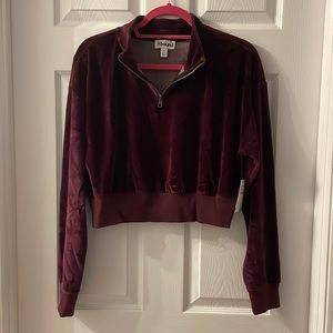 Abound velour cropped quarter zip. Size medium